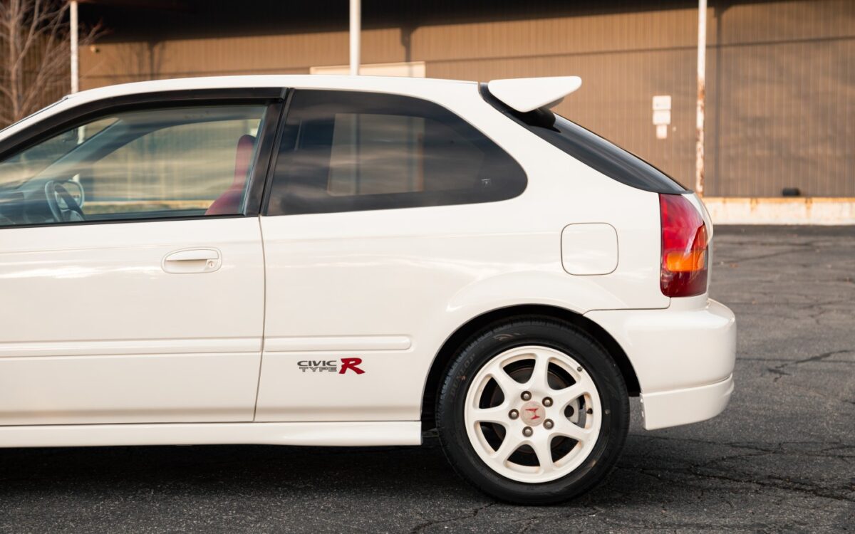 1997 Honda Civic Type R | J-Spec Auto Sports