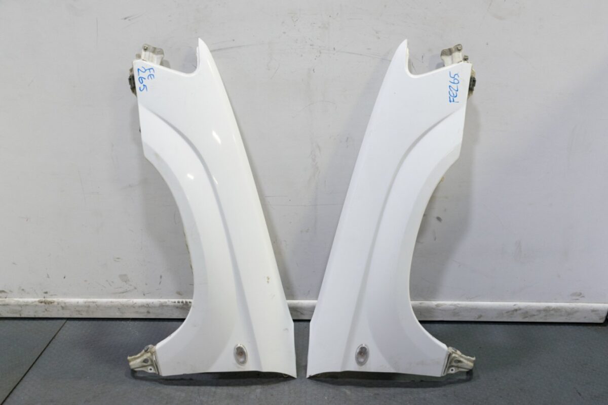 JDM Subaru Forester STi SG5 Front Clip with HID Headlights, STi Bumper ...