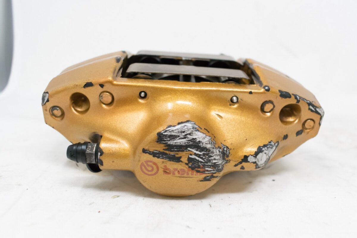 A Pair of Used Rear Brembo Brake Calipers for 2002 to 2007 Subaru