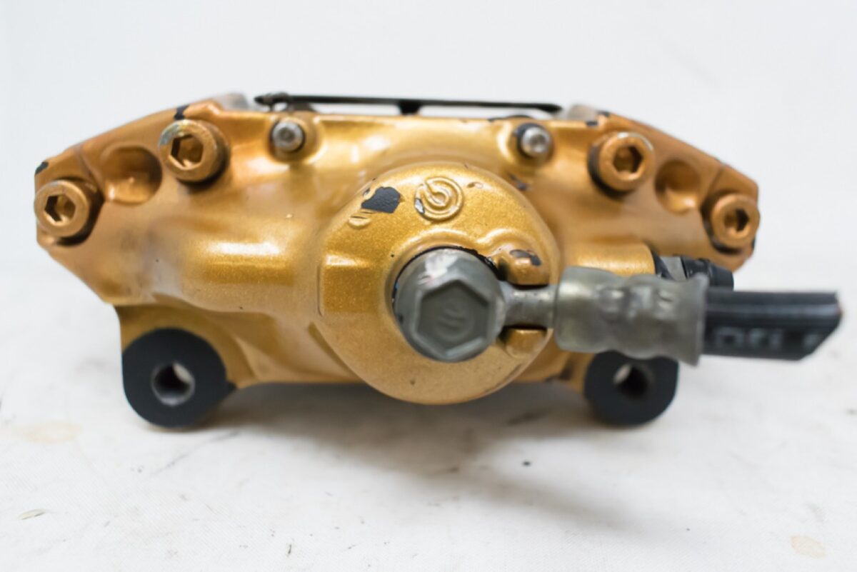 A Pair of Used Rear Brembo Brake Calipers for 2002 to 2007 Subaru