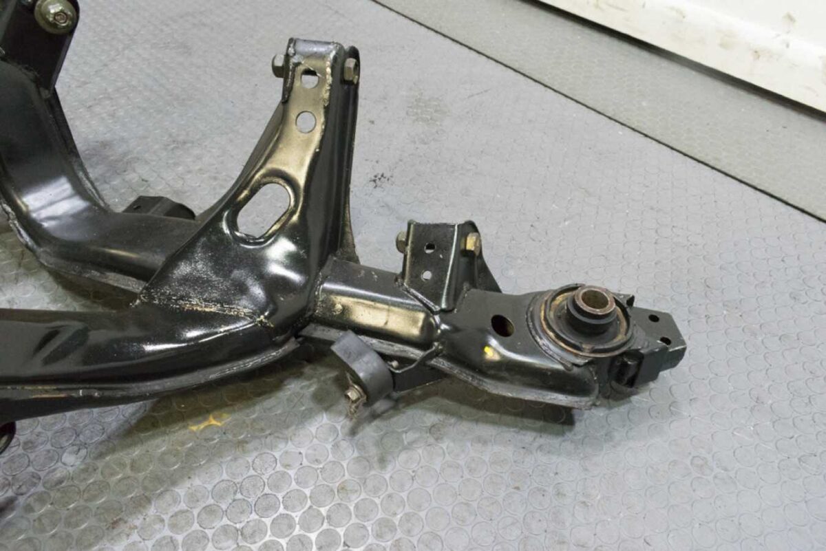 R32 Rear Subframe 1989-1994 Nissan Skyline GTR R32 Rear Sub Frame for Sale | J-Spec Auto ...