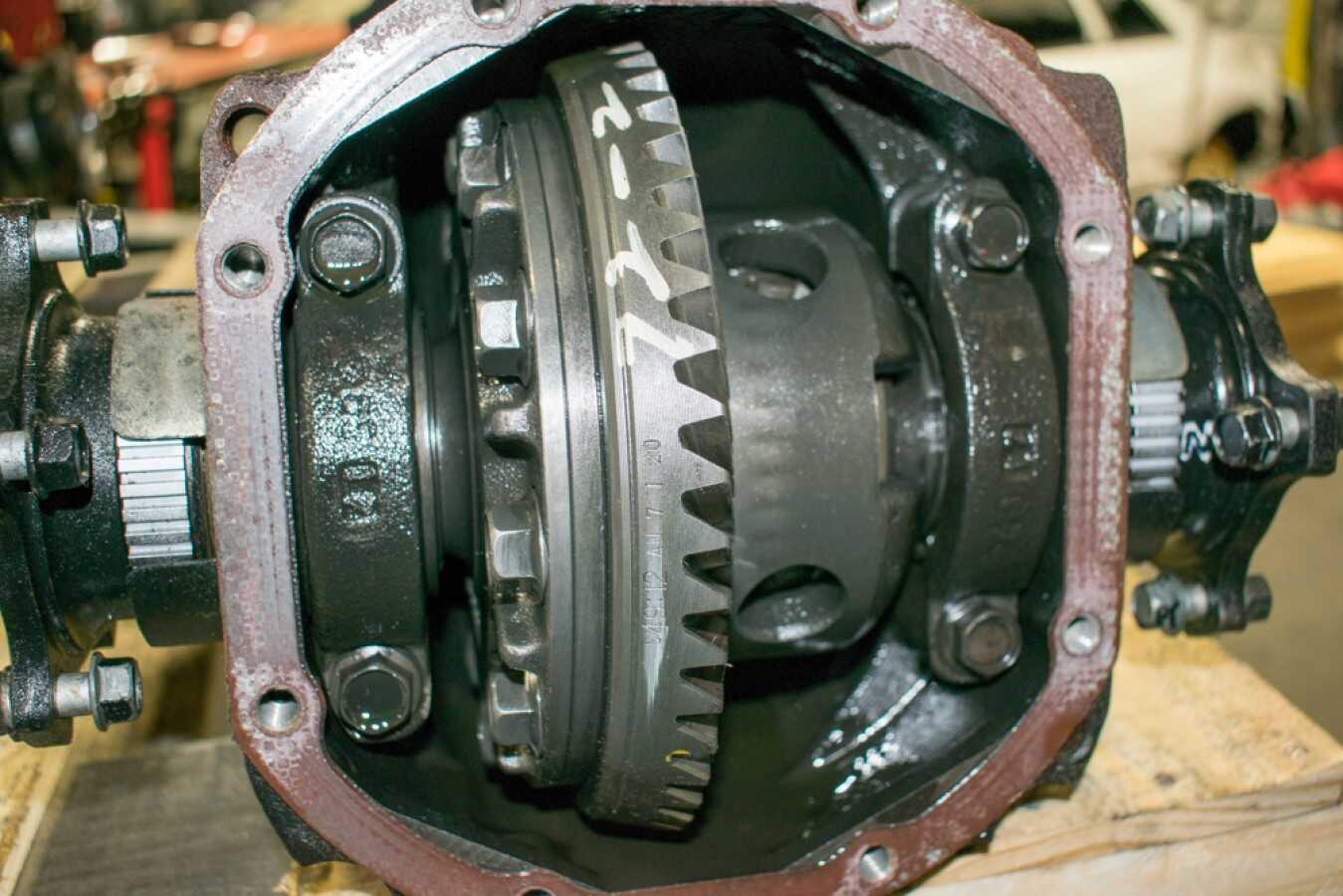 90-96 JDM Nissan 300ZX Z32 OEM Rear Differential 4.08 Final Drive