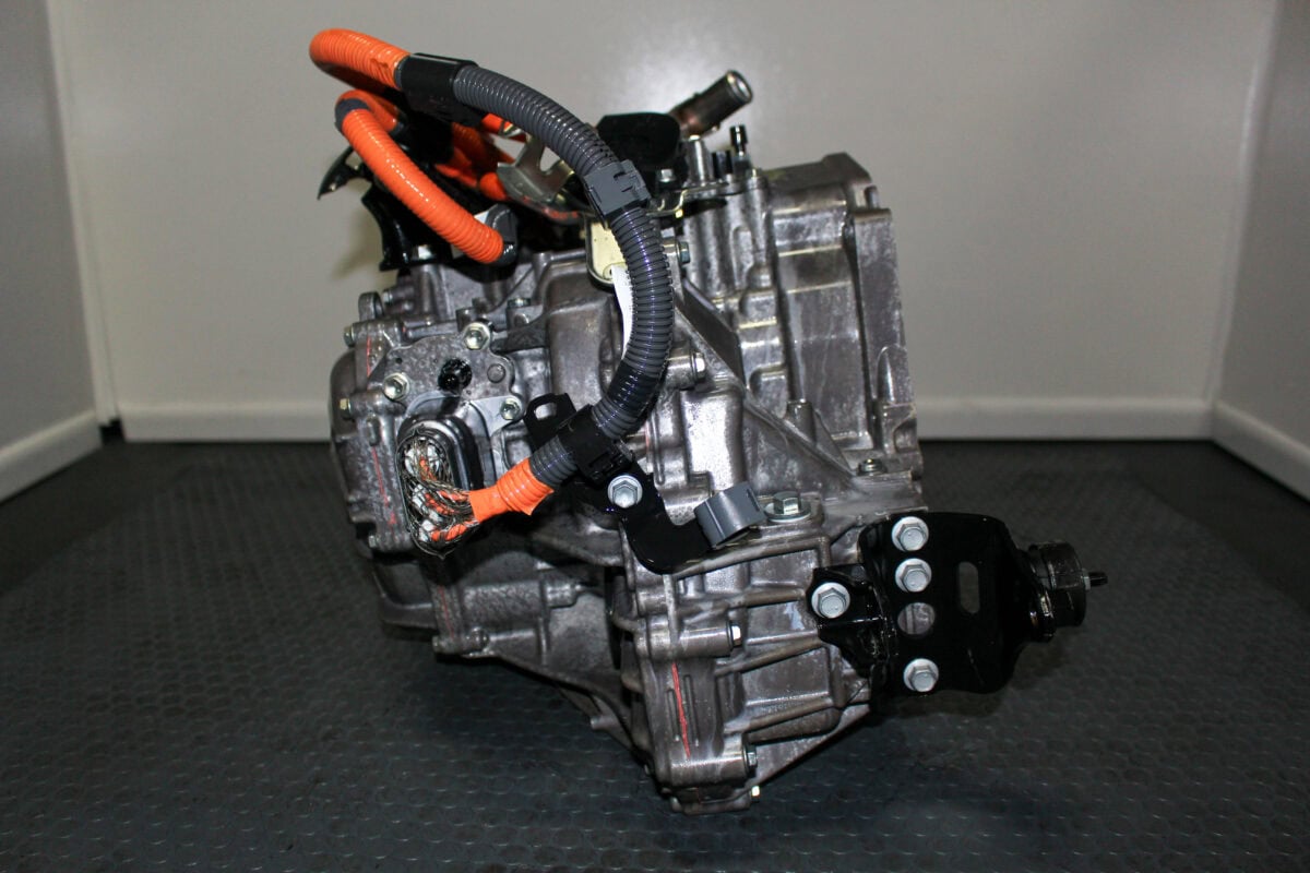 Low-Mileage JDM Toyota Prius 71020-6 Automatic Transmission (2010