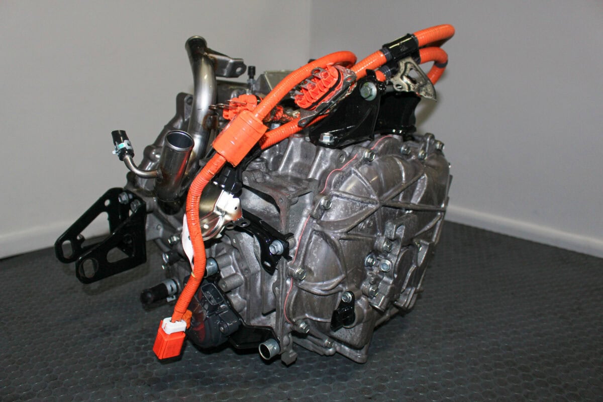 Low-Mileage JDM Toyota Prius 71020-6 Automatic Transmission (2010