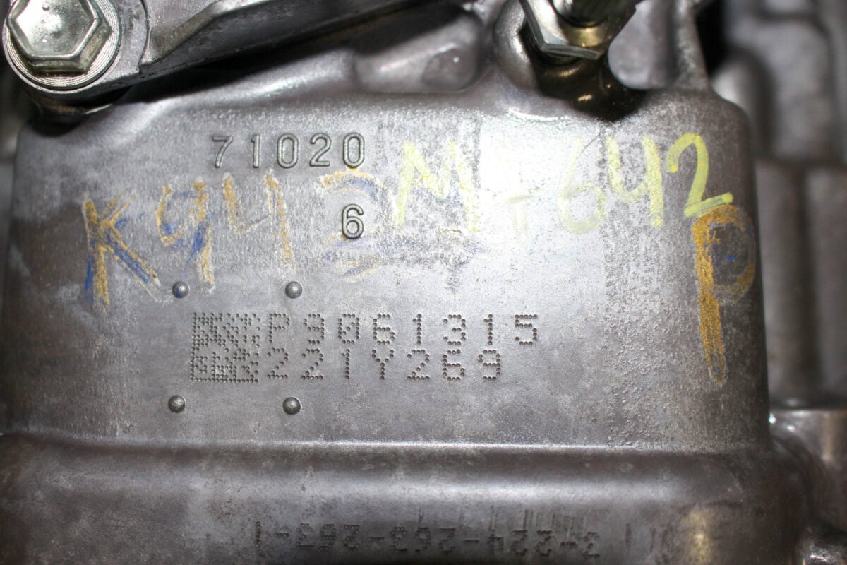Low-Mileage JDM Toyota Prius 71020-6 Automatic Transmission (2010