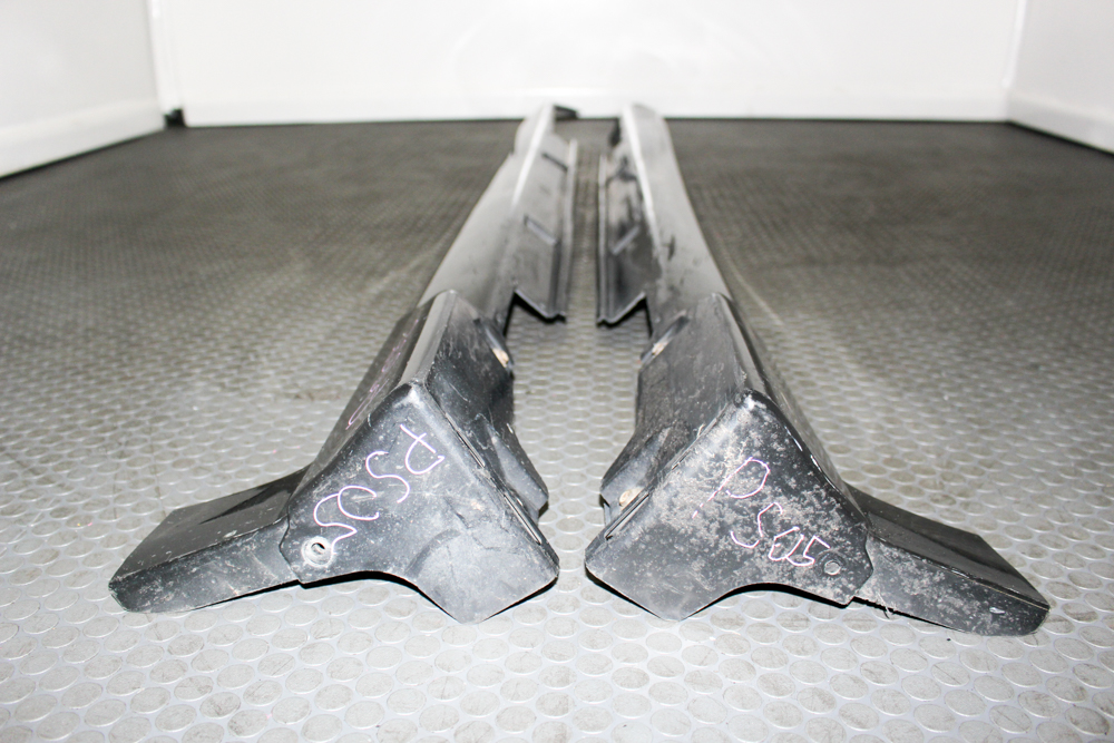 2006–2007 STI Wagon Black Side Skirts with Spat