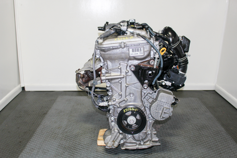 Low mileage JDM Lexus CT200h 2ZR-FXE 1.8L hybrid engine for 2010-2017 models, compression tested by J-Spec Auto Sports