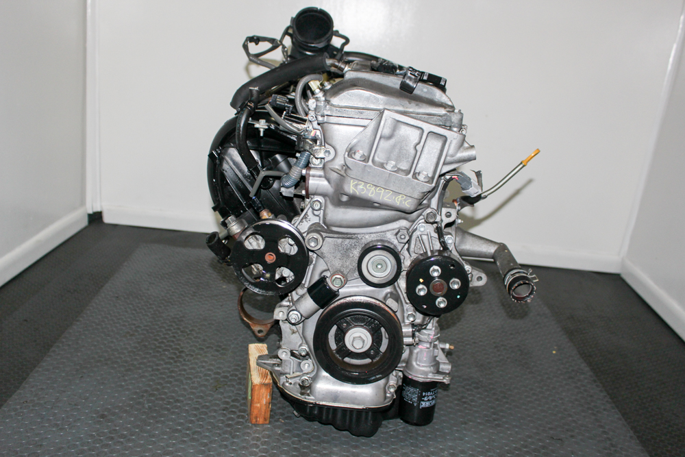 JDM Toyota 2AZ-FE 2.4L engine for Camry, RAV4 and Scion, front view